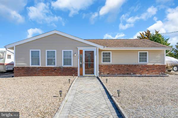 104 CAYUGA RD, Barnegat, NJ 08005