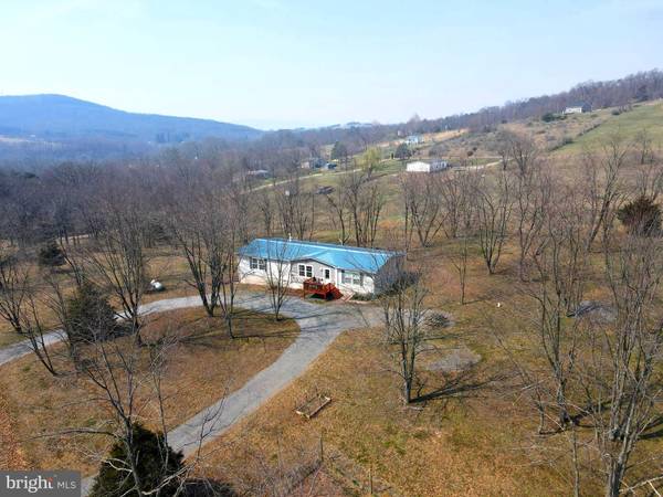 195 STONEY APPLE DR, Romney, WV 26757