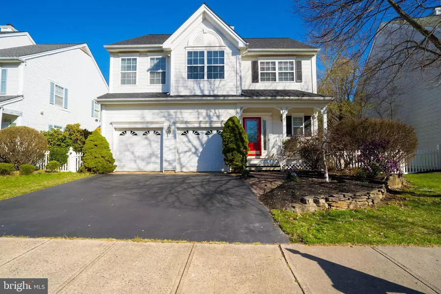 19 HOLOHAN DR, Plainsboro, NJ 08536