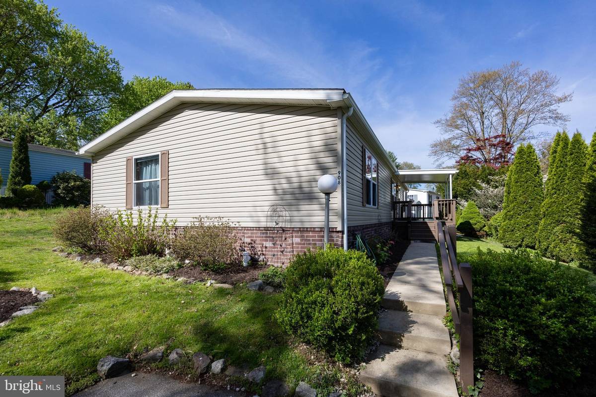 West Chester, PA 19380,908 WINESAP WAY