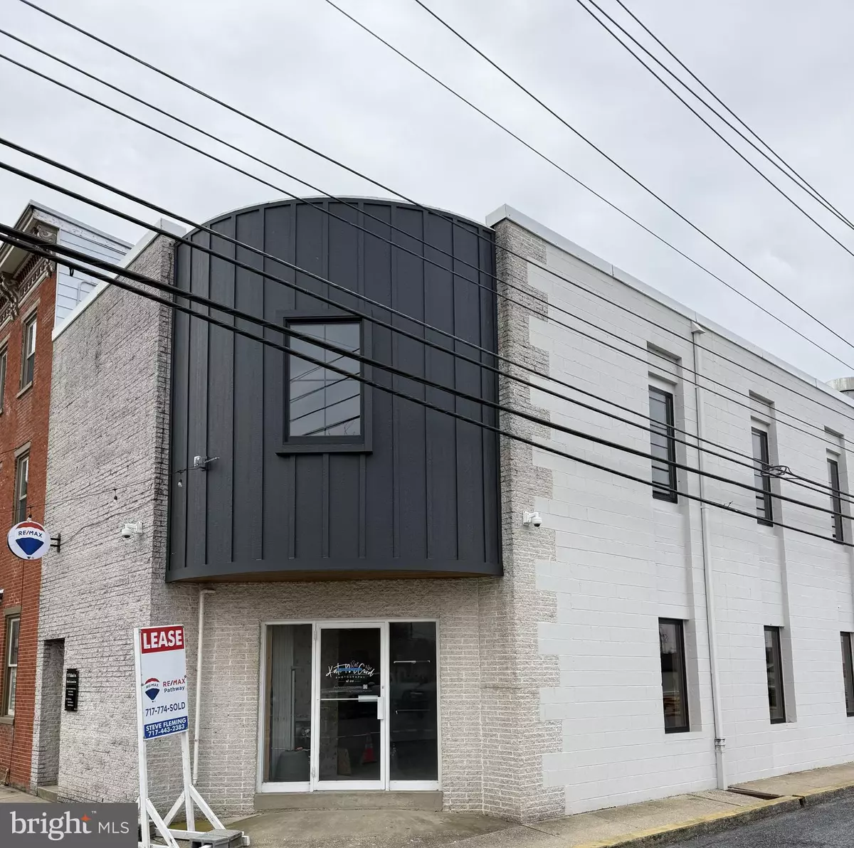 Mechanicsburg, PA 17050,19 N RAILROAD AVE