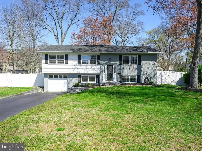 1906 PRICES LN, Alexandria, VA 22308