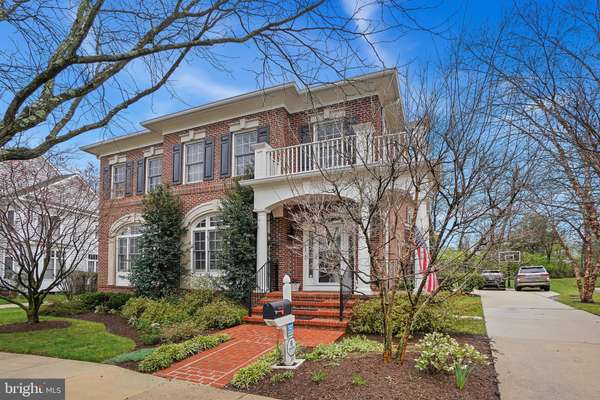 303 PURE SPRING CRES, Rockville, MD 20850