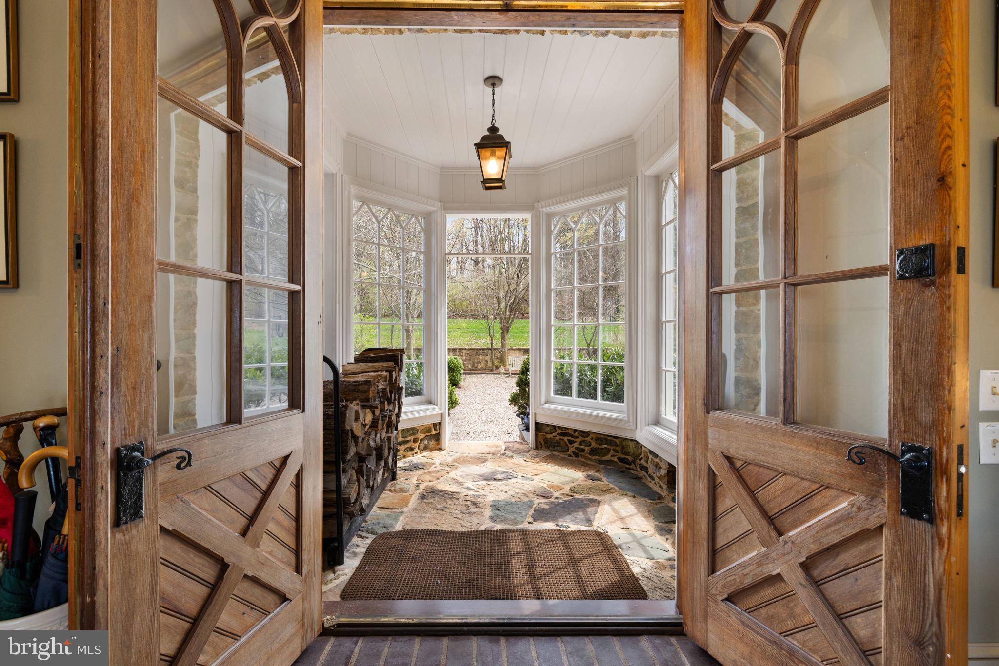 Bluemont, VA 20135,17697 RAVEN ROCKS RD
