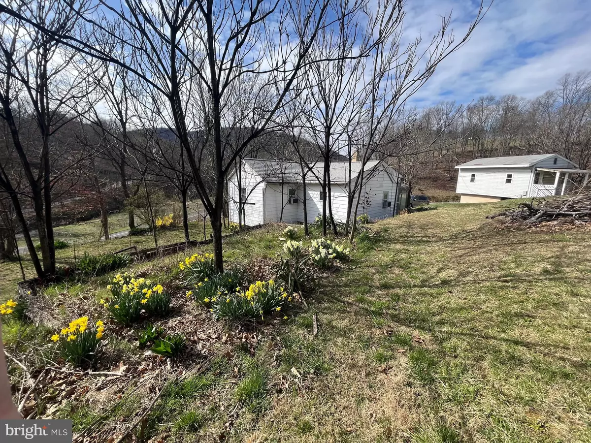 Fort Ashby, WV 26719,28 BRELSFORD LN