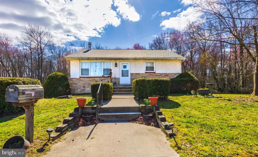 29 N MILLER AVE, Penns Grove, NJ 08069