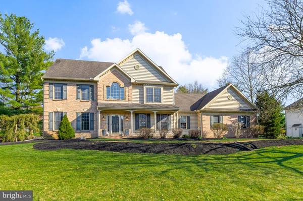 372 MILLPOND DR, Lititz, PA 17543