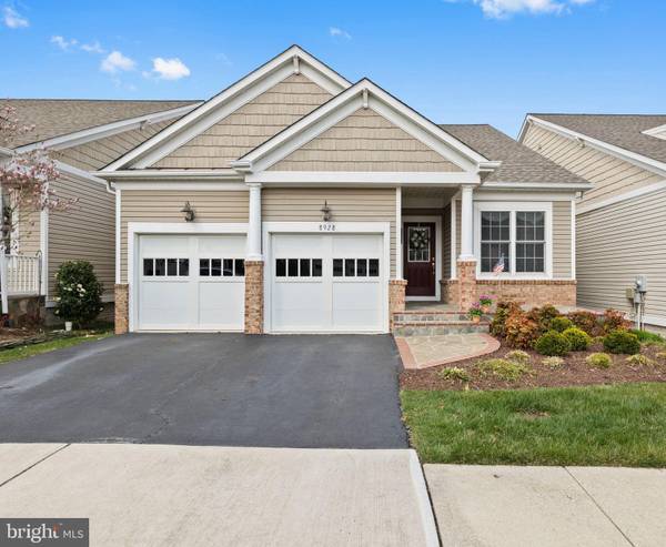 8928 PERIWINKLE BLUE CT, Lorton, VA 22079