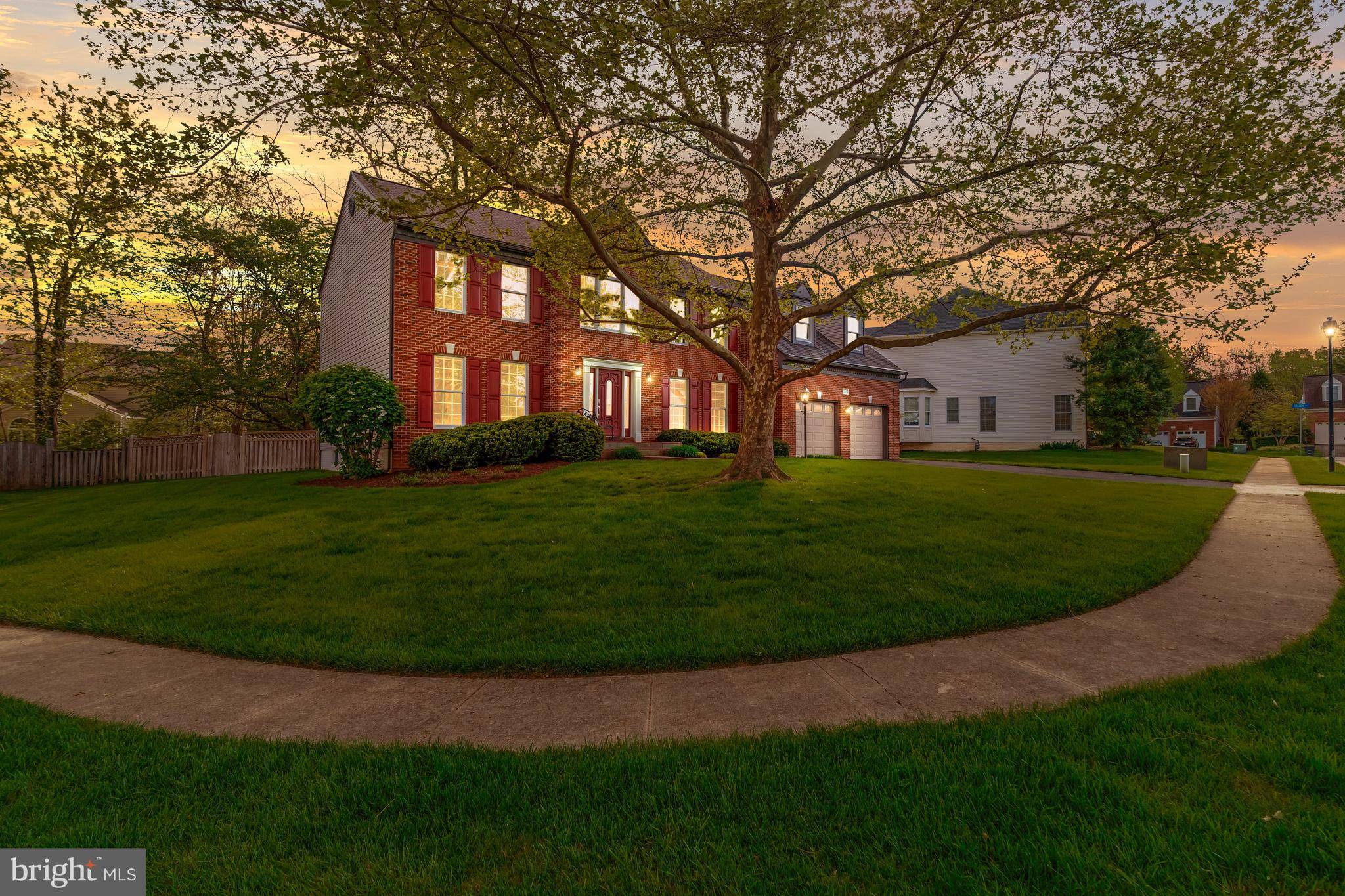 Herndon, VA 20171,12902 BRAFFERTON CT
