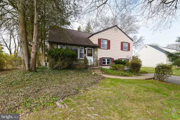 515 BRADFORD RD, Oreland, PA 19075