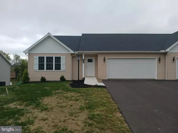 79 ST ANDREWS WAY, Selinsgrove, PA 17870