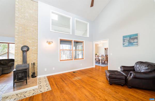 Charlottesville, VA 22903,1327 OVERLOOK DR