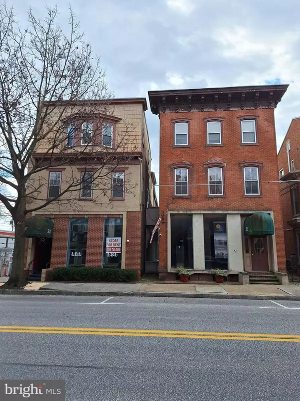 33-35 W MAIN ST, Mechanicsburg, PA 17055