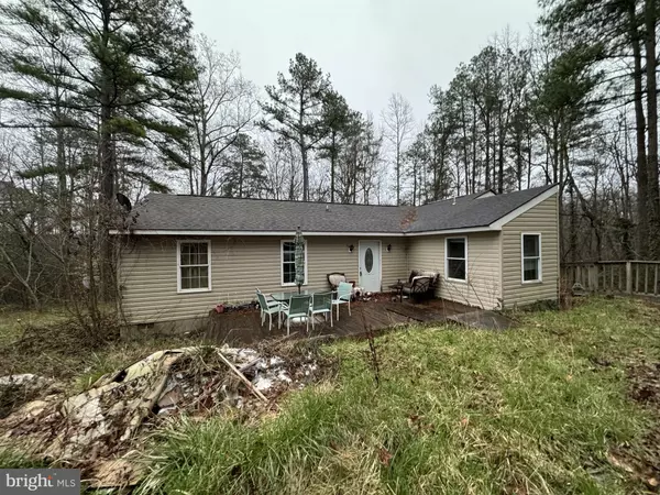 39 PINE CREST, Warsaw, VA 22572