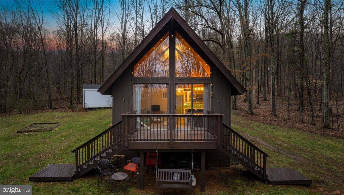 Bentonville, VA 22610,877 SHANGRI LA RD