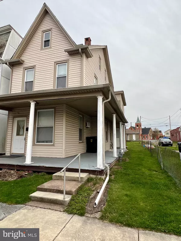 2721 BOOSER AVE, Harrisburg, PA 17103