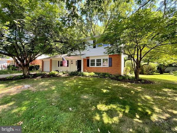 811 DEVON DR, Newark, DE 19711