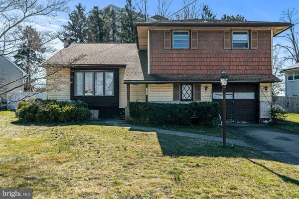 1023 CHELTEN PKWY, Cherry Hill, NJ 08034