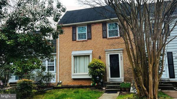 3023 SILENT VALLEY DR, Fairfax, VA 22031