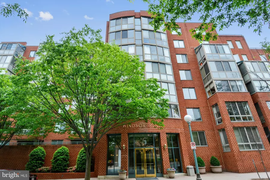 1050 N TAYLOR ST #1-701, Arlington, VA 22201