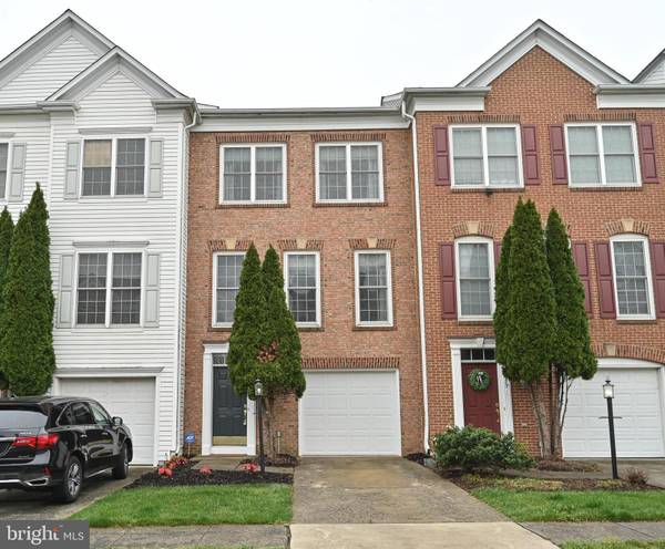 2457 TERRA COTTA CIR, Herndon, VA 20171