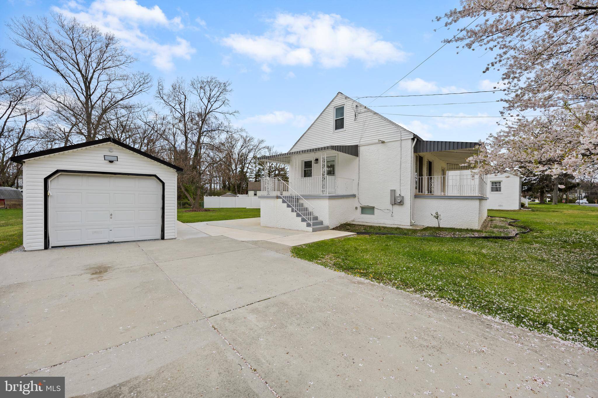 Cherry Hill, NJ 08002,654 KENILWORTH AVE