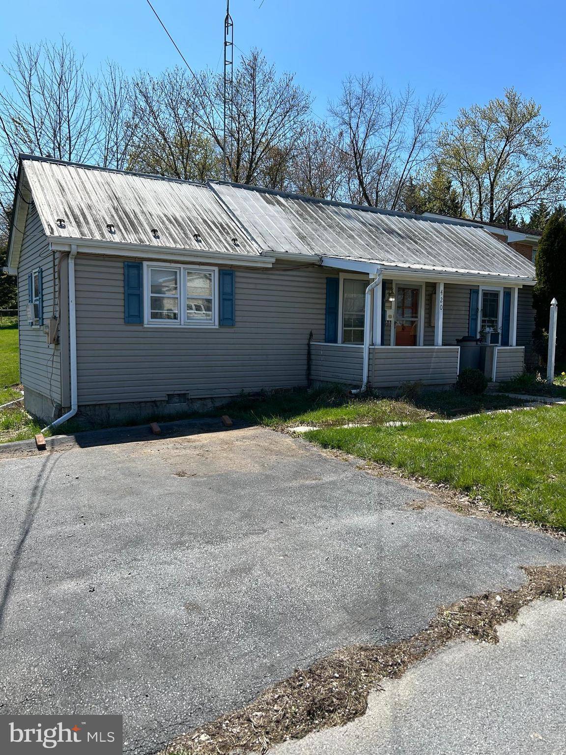 Martinsburg, WV 25401,420 E VICKY BULLETT ST