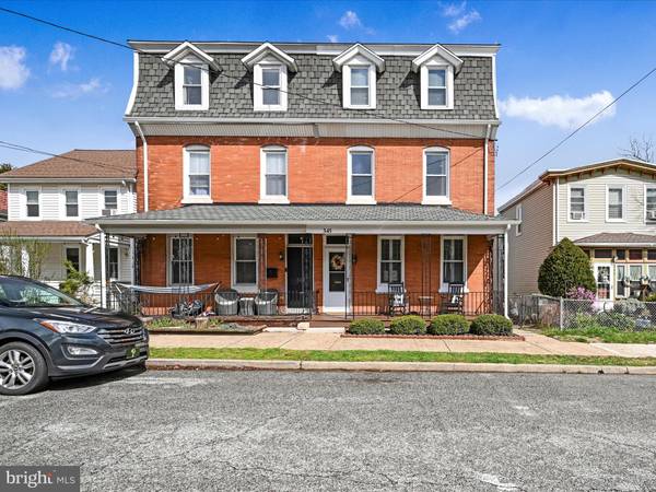 345 1ST AVE, Phoenixville, PA 19460