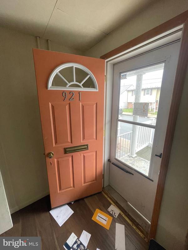 Kulpmont, PA 17834,921 SCOTT ST