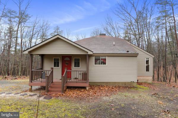 142 WALDEN RD, Hedgesville, WV 25427