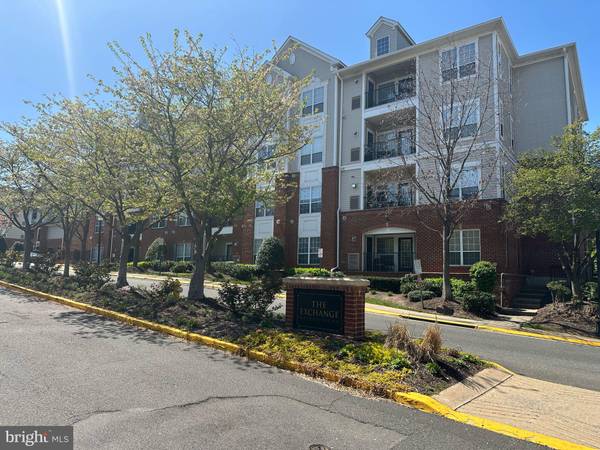 4850 EISENHOWER AVE #116, Alexandria, VA 22304