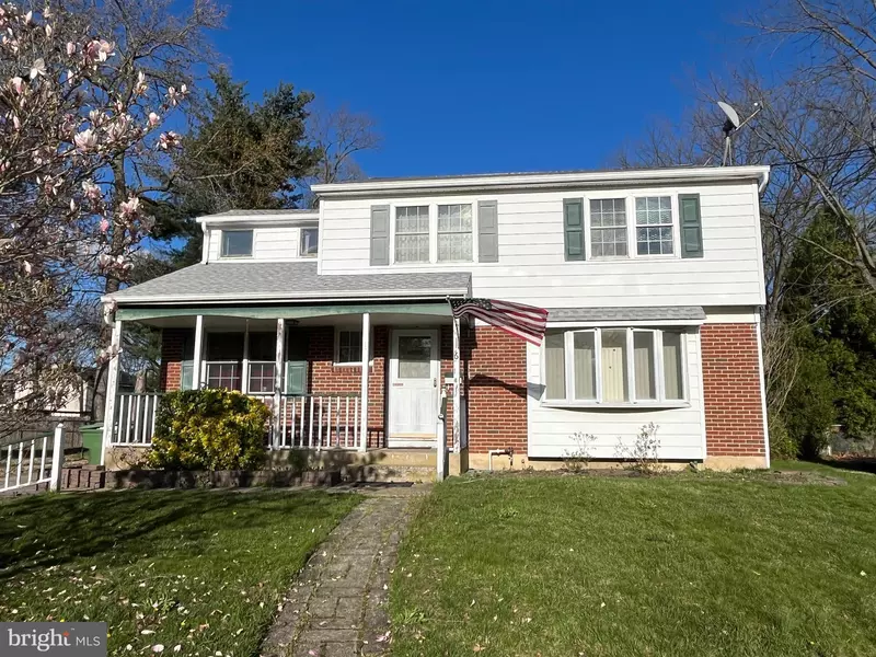 6 AZALEA TER, Marlton, NJ 08053