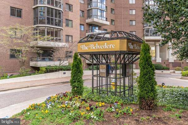 1600 N OAK ST N #722, Arlington, VA 22209