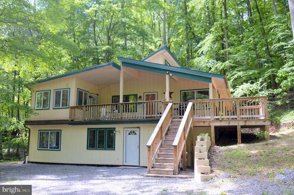 Berkeley Springs, WV 25411,61 DOGWOOD LN