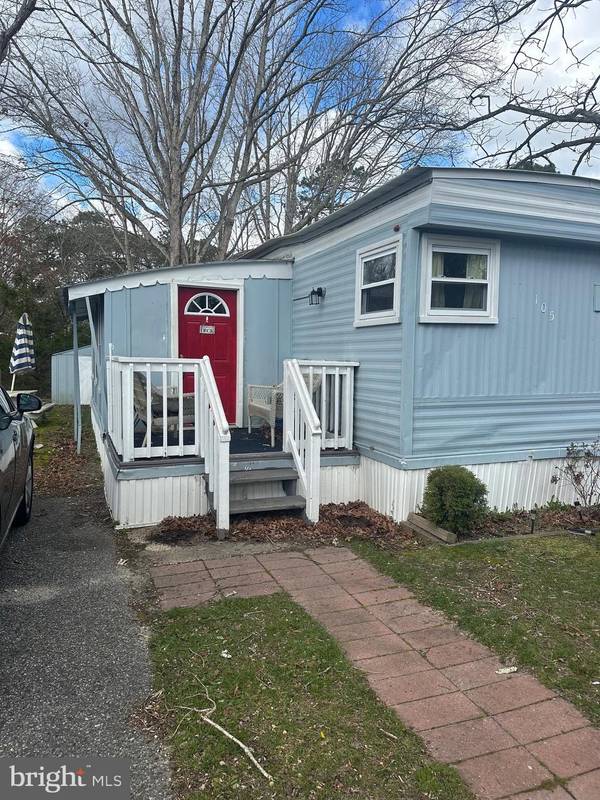 105 EVERGREEN LN, Barnegat, NJ 08005