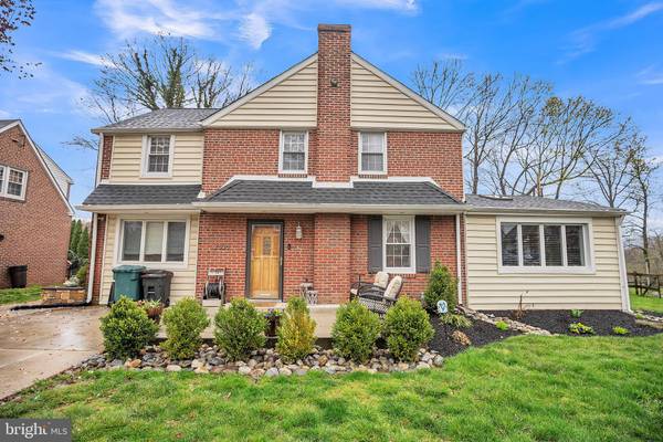 2306 S GILINGER RD, Lafayette Hill, PA 19444