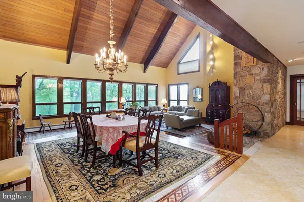 Mount Jackson, VA 22842,576 MOUNTAIN LAUREL DR