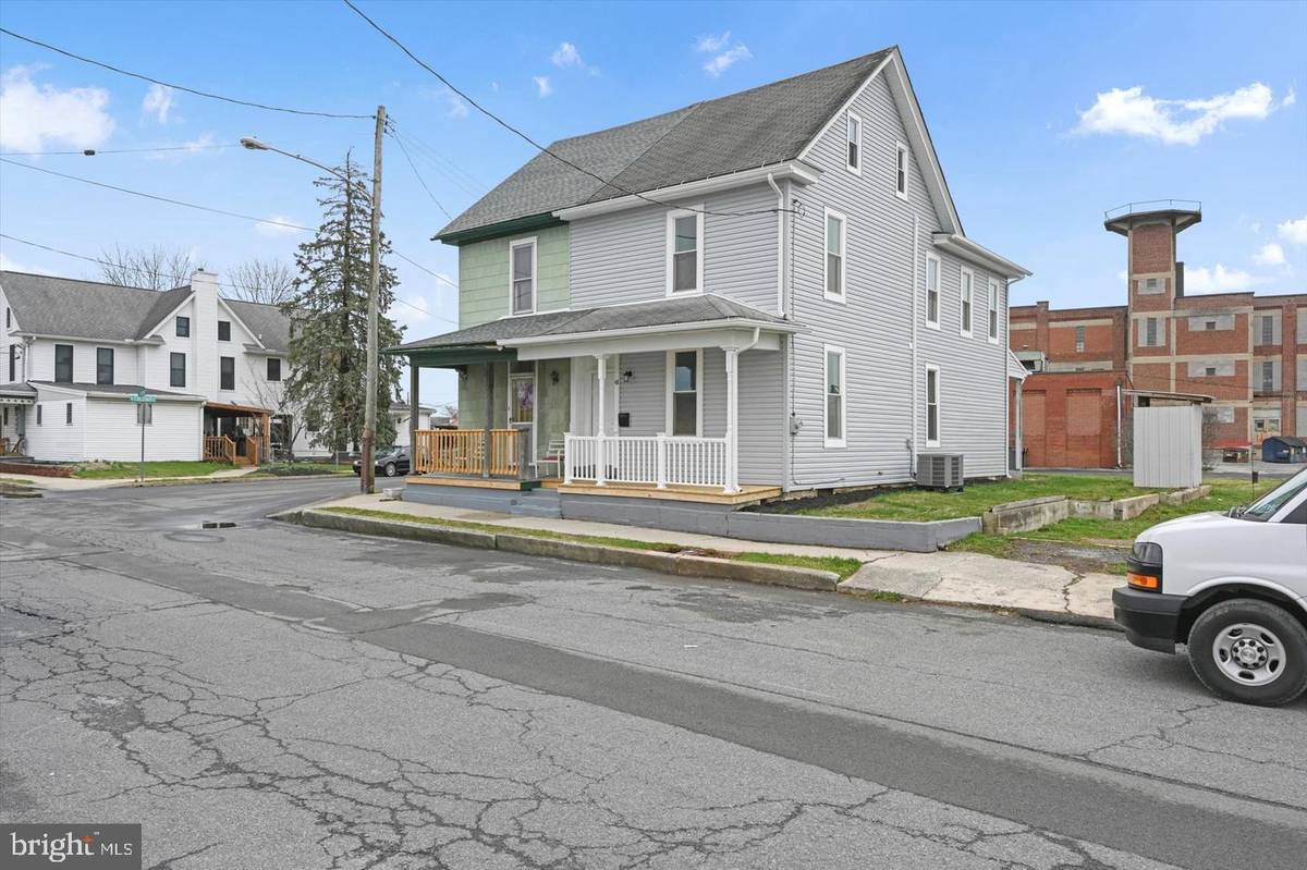 Palmyra, PA 17078,48 E FRONT ST