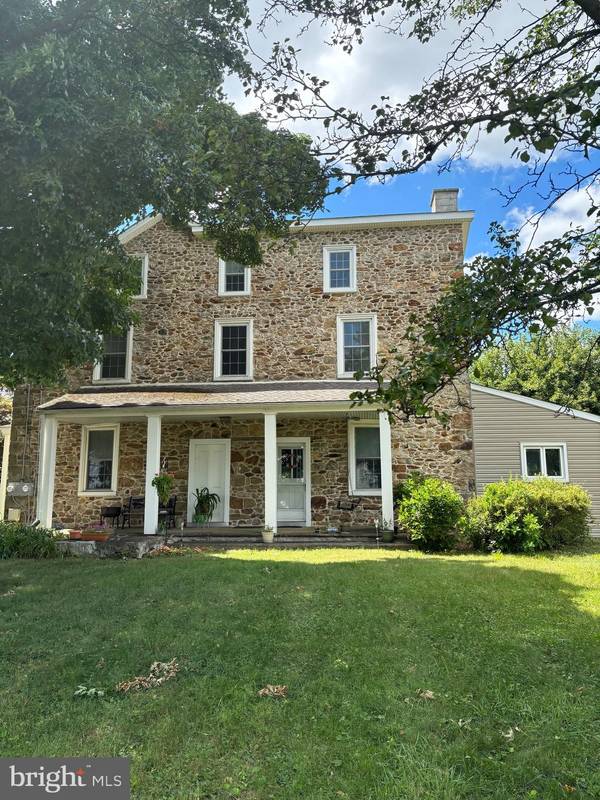 1279 HORSESHOE PIKE, Downingtown, PA 19335