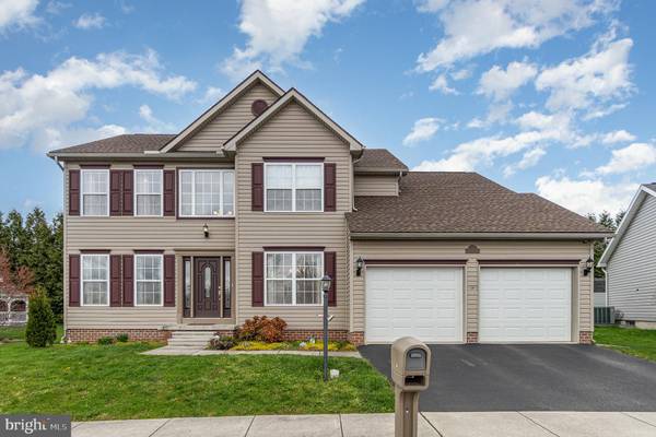 4 SYCAMORE CT, Littlestown, PA 17340