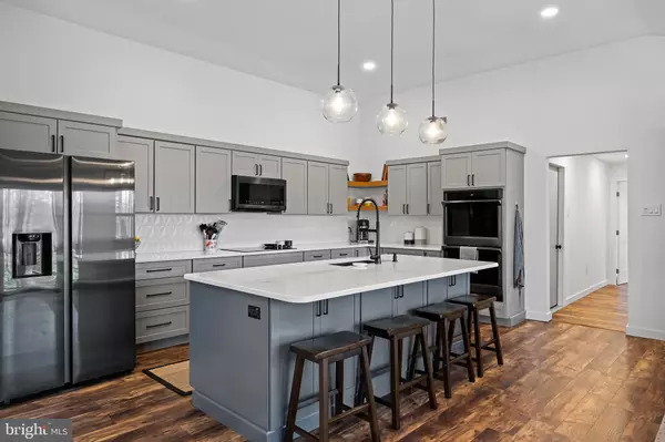 Gibbstown, NJ 08027,350 TOMLIN STATION RD