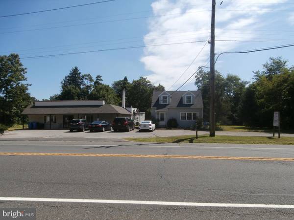 1666 ROUTE 206, Southampton, NJ 08088