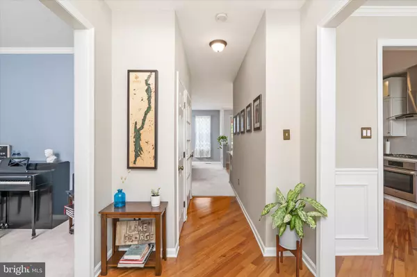 East Windsor, NJ 08520,19 EASTWOOD DR