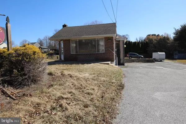 East Prospect, PA 17317,72 W MAPLE ST