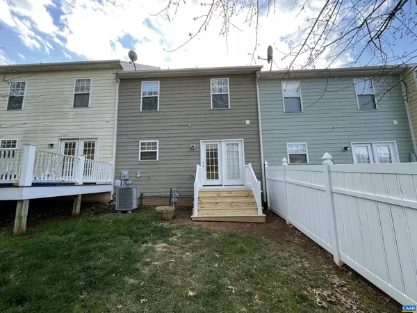 Charlottesville, VA 22911,2172 SARANAC CT