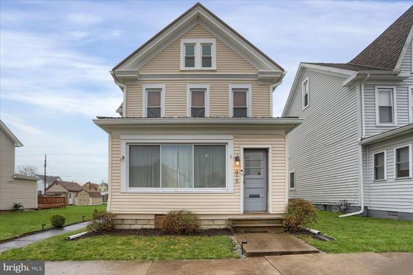 415 W 17TH ST, Tyrone, PA 16686