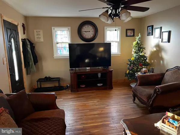 National Park, NJ 08063,315 COLUMBIA BLVD