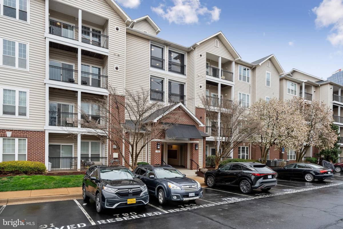 Mclean, VA 22102,1530 SPRING GATE DR #9212