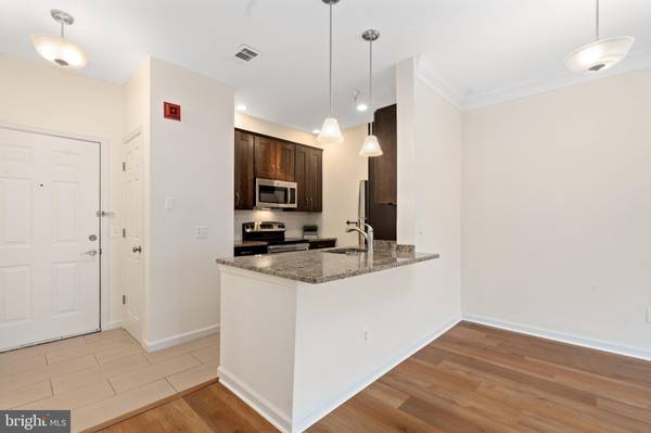 Mclean, VA 22102,1530 SPRING GATE DR #9212