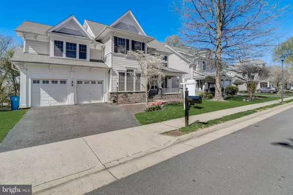 Annandale, VA 22003,7232 FARR ST